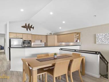 Beach House 72A Marine Drive - Fingal Bay