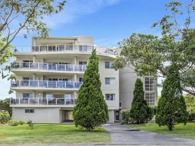 Broughton No.1 - 1 Ondine Close