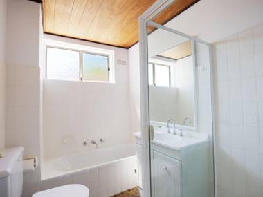 Krait Court 1 great 2 bedroom unit