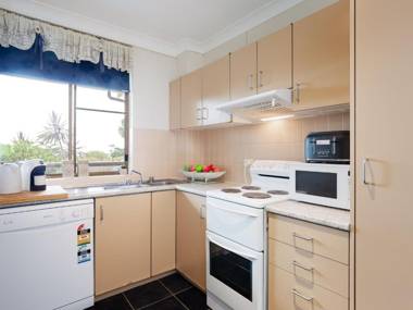 The Commodore 22 9 Donald Street