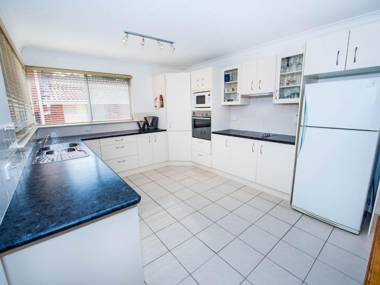 Gretel Cl 4 - Nelson Bay