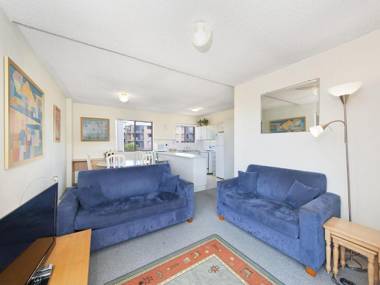 Intrepid Unit 8/3 Intrepid Close