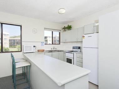 Intrepid Unit 8/3 Intrepid Close