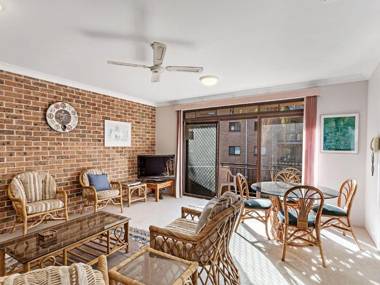 Kurranulla Unit 5/15 Weatherly Close