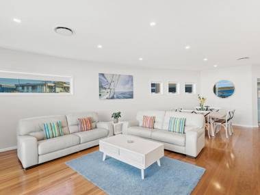 Boulder Bay Rd 2/2 - Fingal Bay