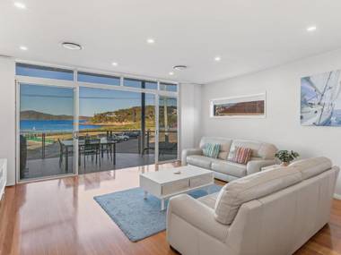 Boulder Bay Rd 2/2 - Fingal Bay