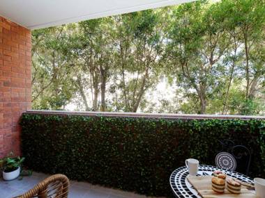 Amanda Court 11 1 Weatherly Close