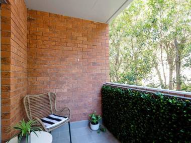 Amanda Court 11 1 Weatherly Close