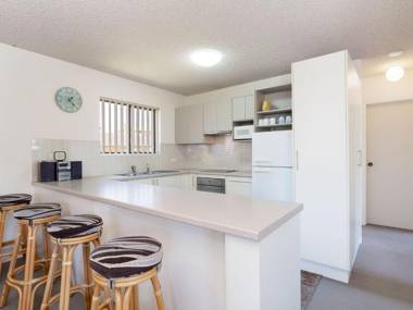 Commodore 8 6 Intrepid Close