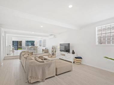 Seahaven Unit 1 Shoal Bay Road 81