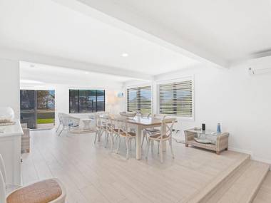 Seahaven Unit 1 Shoal Bay Road 81