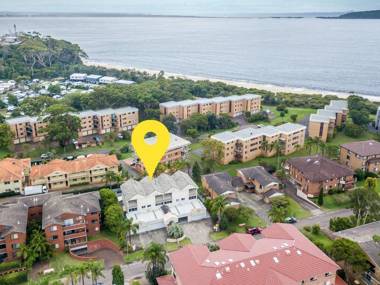 Kristie Court 2 7 Weatherly Close