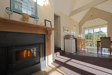 Crabtree Riverfront Cottages