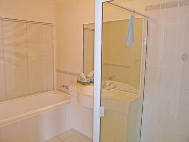 ORSO1O - Water View House