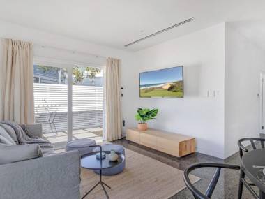 Hideaway at Culburra - guest house with plunge pool