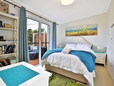 Arklow I Pet Friendly with Ocean Views