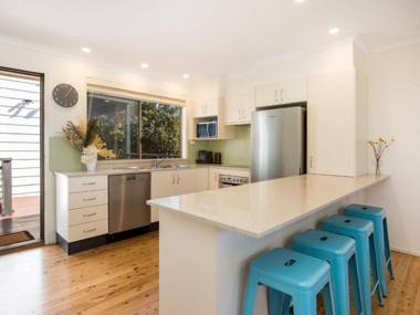 Surfspray I Pet Friendly I Absolute Beachfront