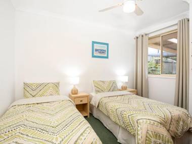 Parkview - Pet Friendly - 5 Mins Walk to Beach