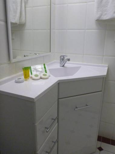 Ensenada Motor Inn and Suites