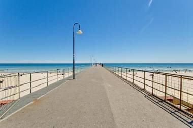 Glenelg Oasis Studios