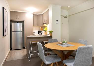 Stylish 3 bed 300m to the beach Wifi Parking Glenelg South