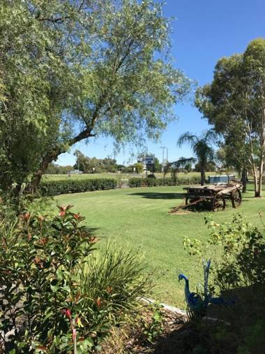 Castlereagh Motor Inn