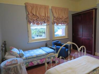 Donalea Bed and Breakfast & Riverview Apartment