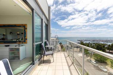 Geelong Waterfront Penthouse Apartment