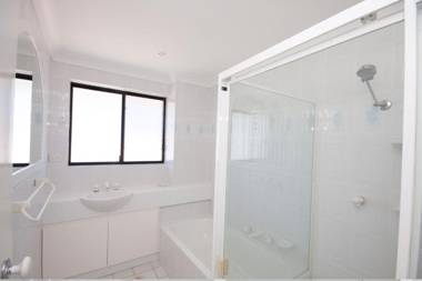 Hi Surf Unit 4 92 Head St Forster