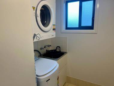 Millenium Unit 101 Cnr Head & West Sts