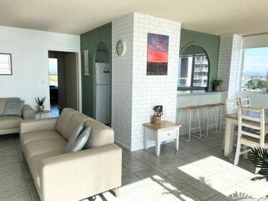 Ebbtide Unit 34 2-6 North Street