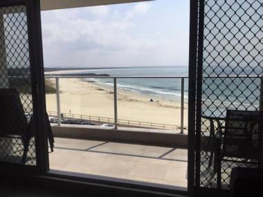 Oceanic Unit 19 8-12 North Street Forster