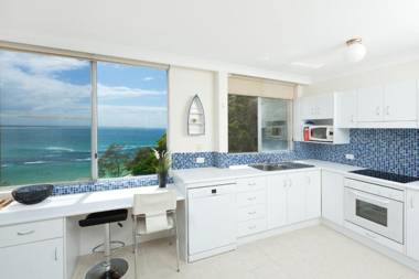 Beachpoint Unit 501 28 North Street