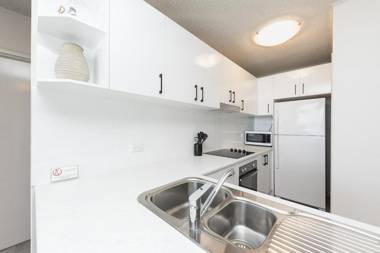 Ebbtide unit 17 2-6 North Street