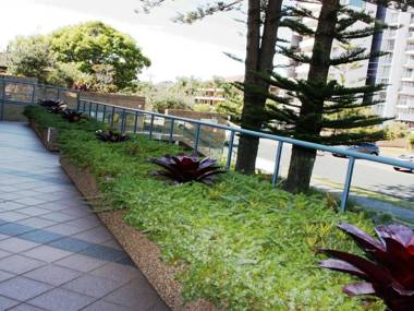 Twin Pines 401 - CBD Location