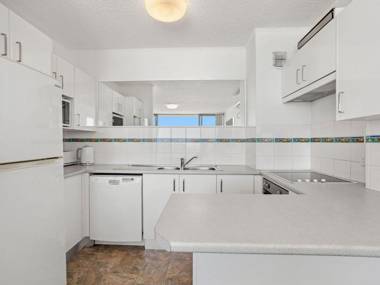 Ebbtide 38 - On The Beach!