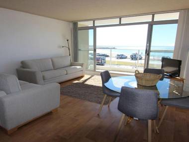 Oceanic 3 - On The Beach!