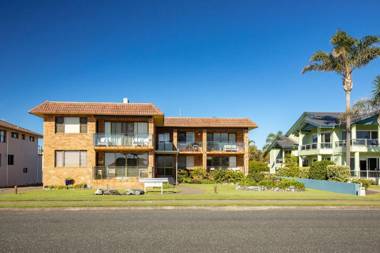 Surfspray 3 - Pebbly Beach