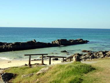 Seaspray 2 - Pebbly Beach