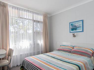 Forster Holiday Lodge 18