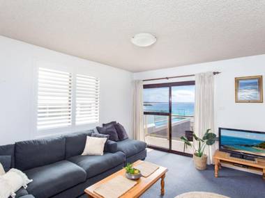 Hibiscus Court 5