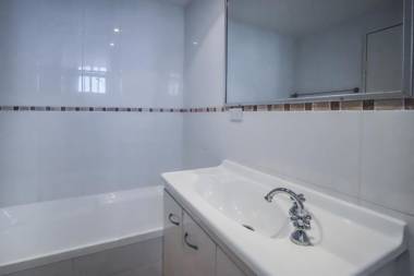 Oceanic Unit 16 8-12 North Street Forster