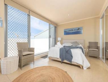 The Crest Penthouse 902