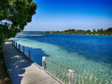 Forster Holiday Lodge 03