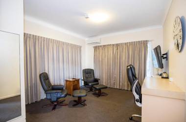 Emerald Maraboon Motor Inn