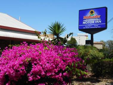 Midlander Motor Inn