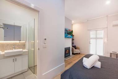 Little Hopwood Apartment No1