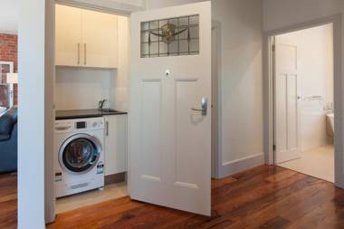 The Bank Apartment - Echuca Holiday Homes