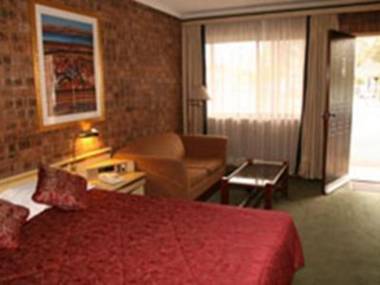 Countryman Motor Inn