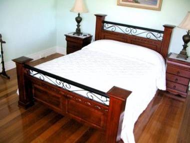 Stella's Dromana Hotel